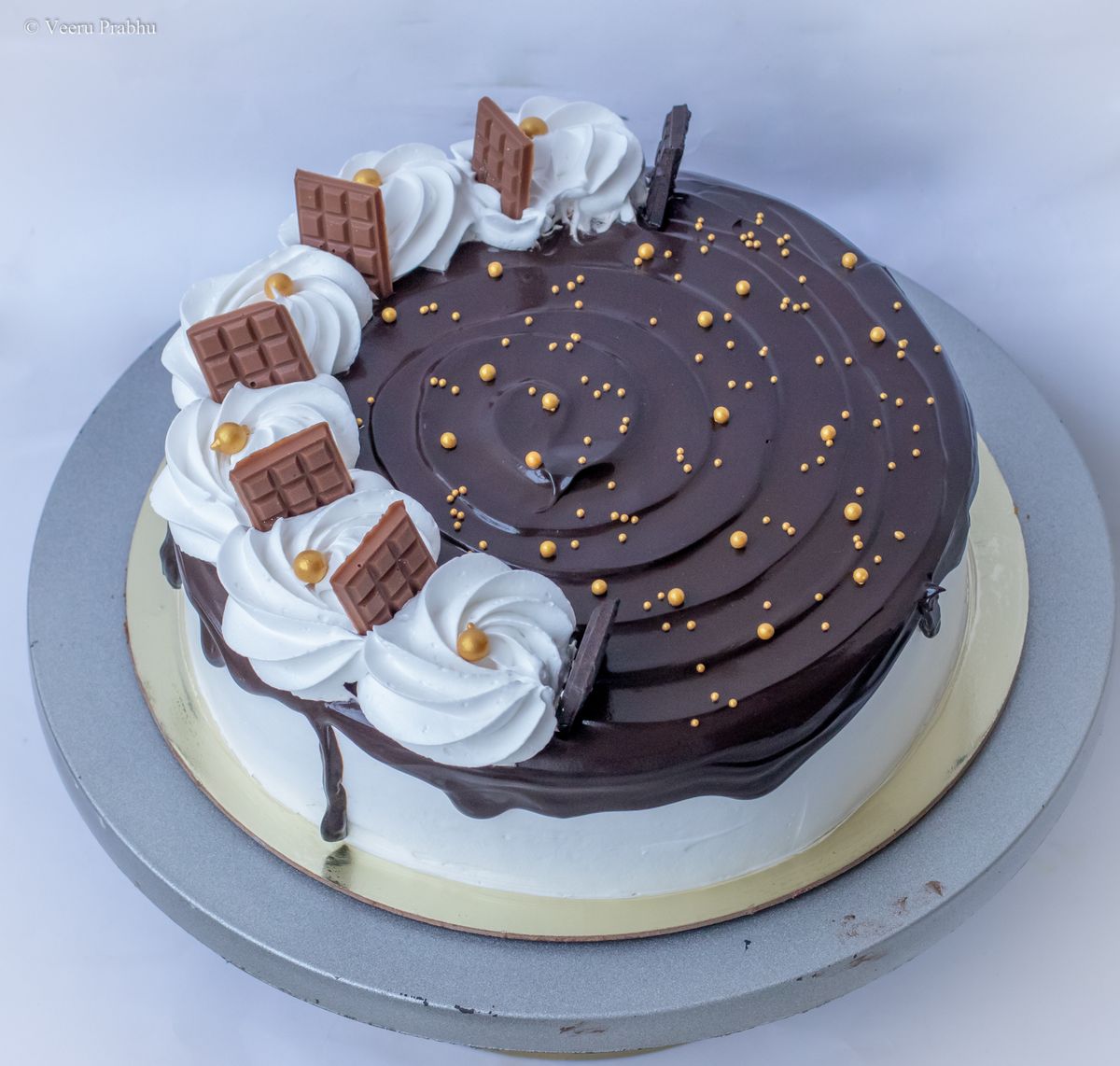 Creamy Delight Cake Creation