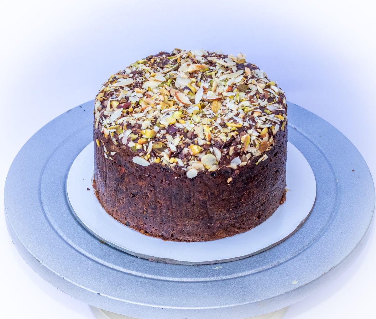 Creamy Delight Cake Creation