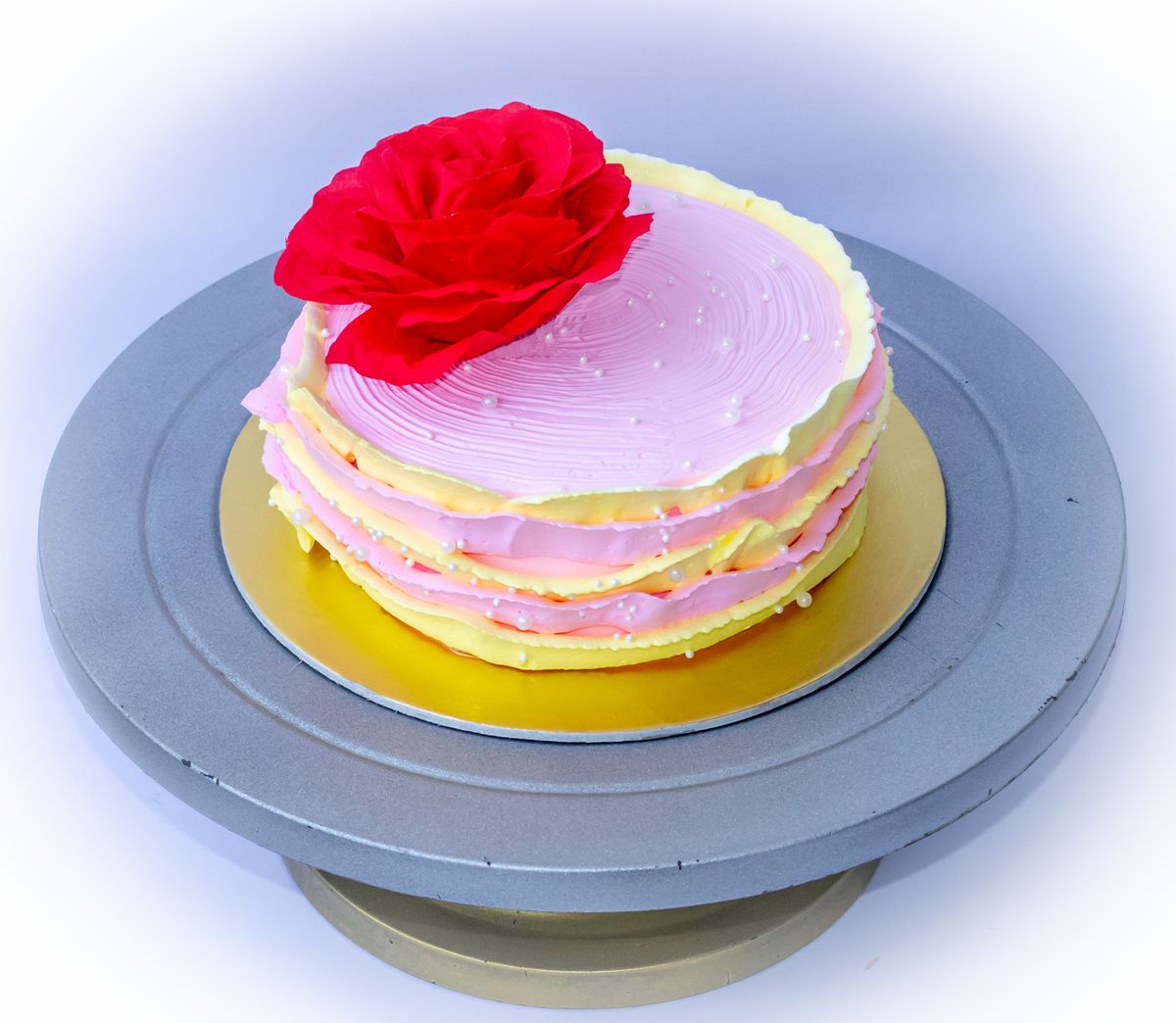 Creamy Delight Cake Creation