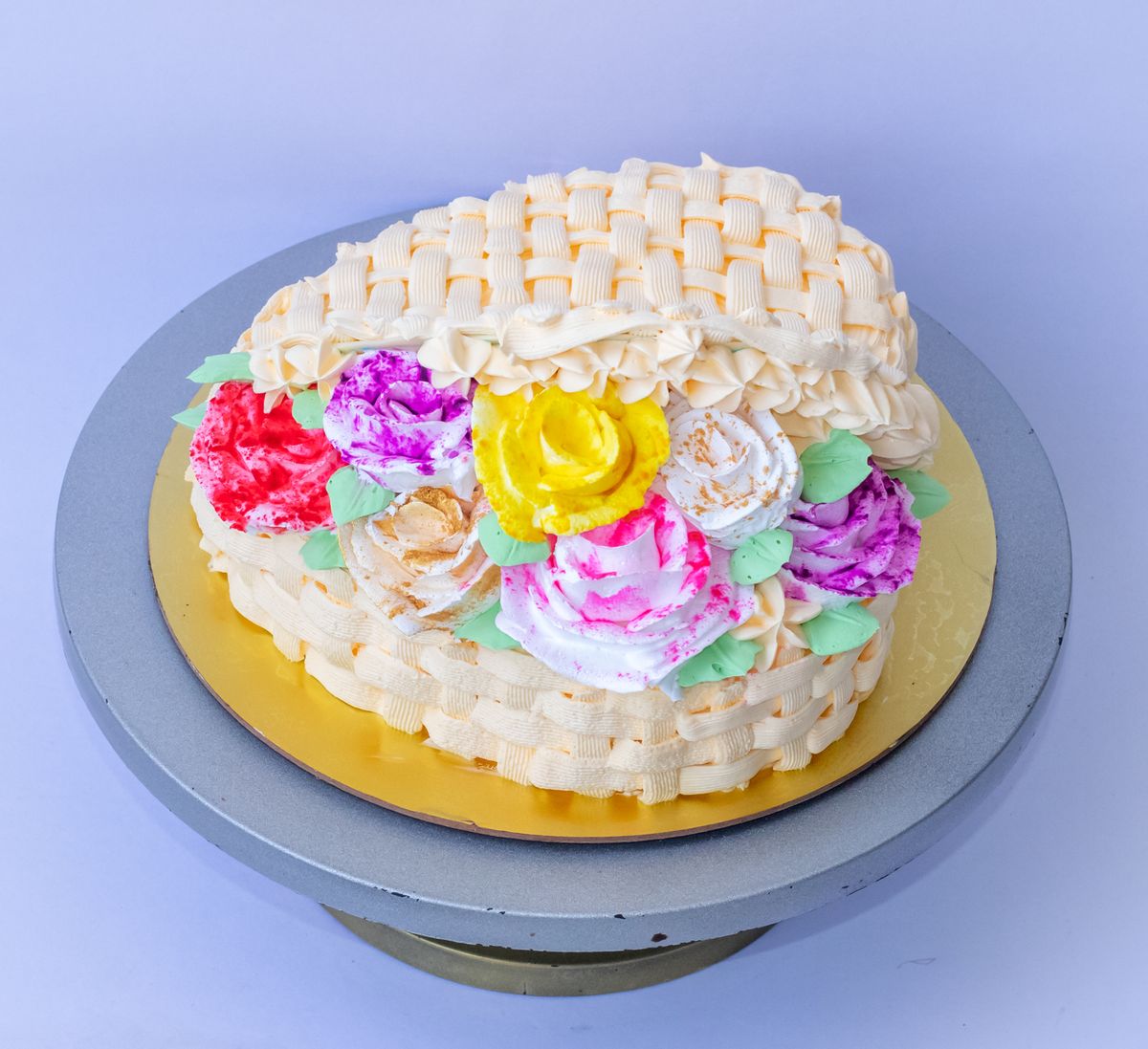Creamy Delight Cake Creation