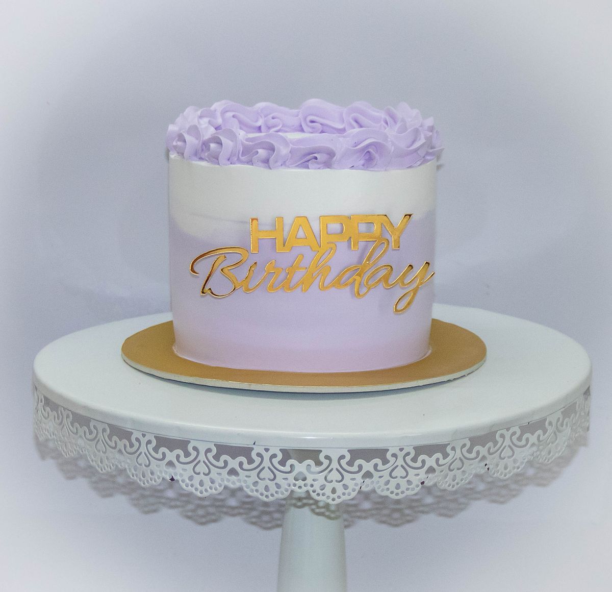 Creamy Delight Cake Creation