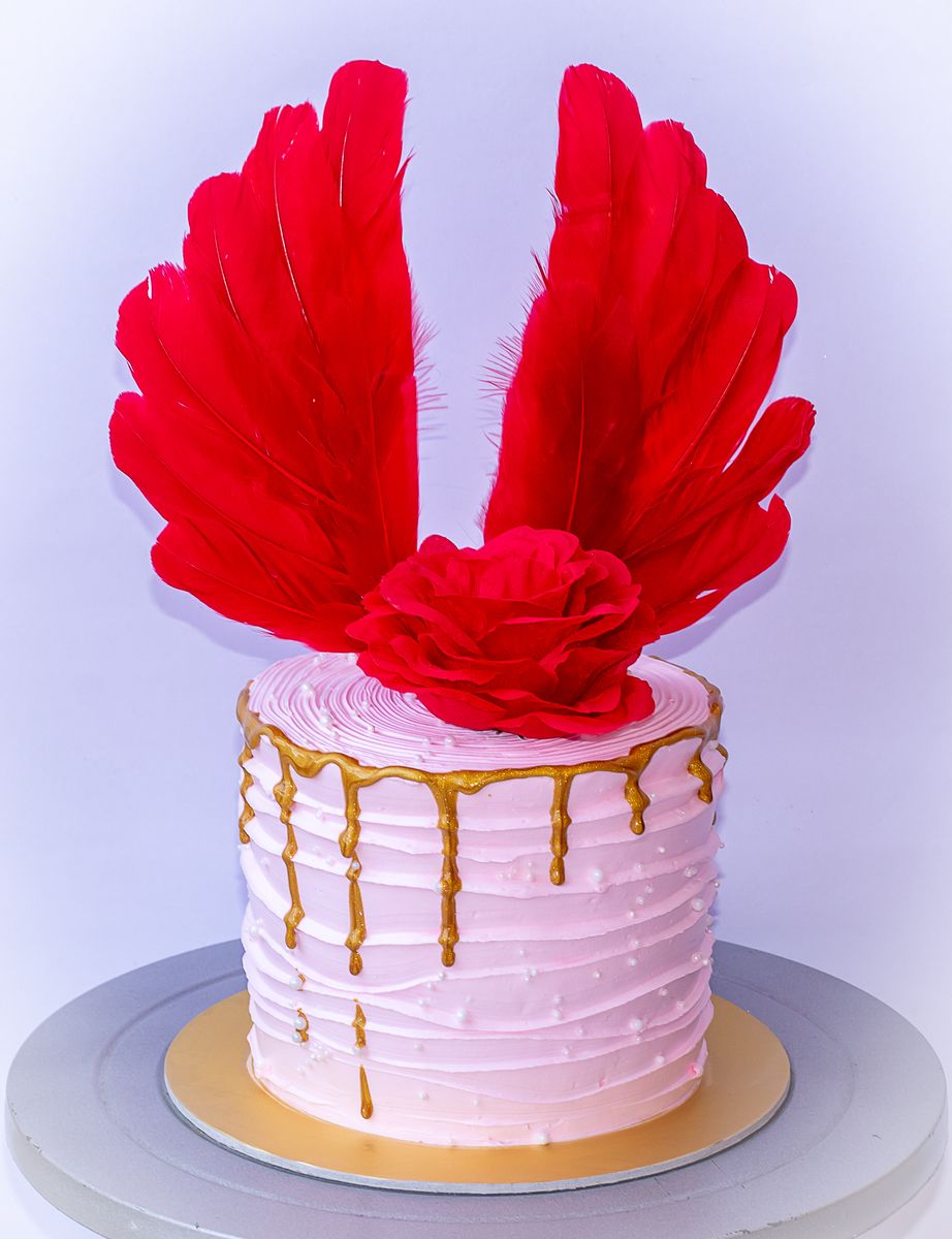 Creamy Delight Cake Creation