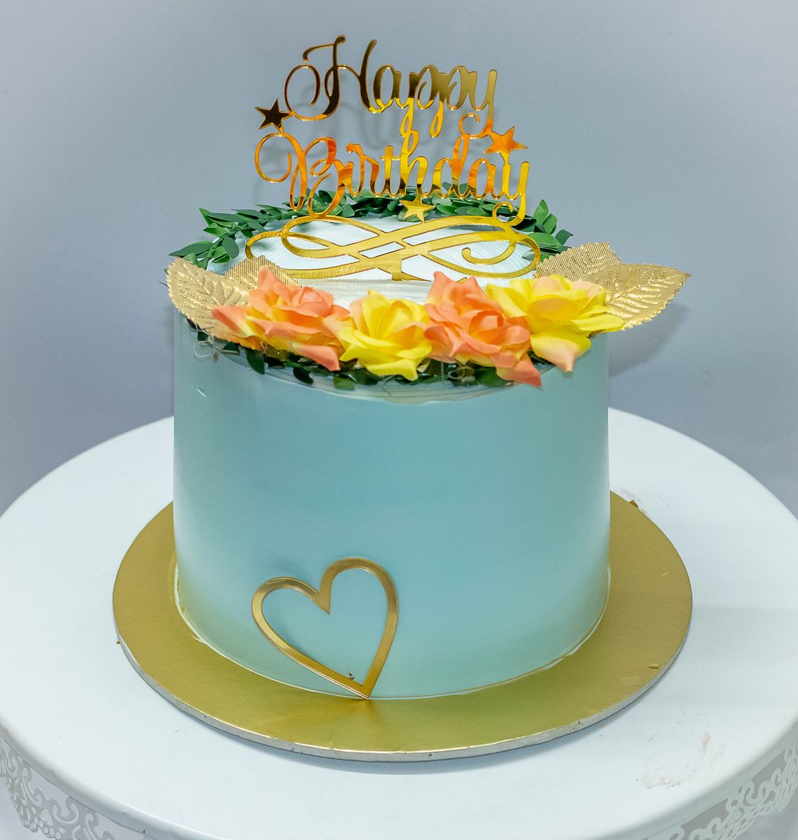Creamy Delight Cake Creation