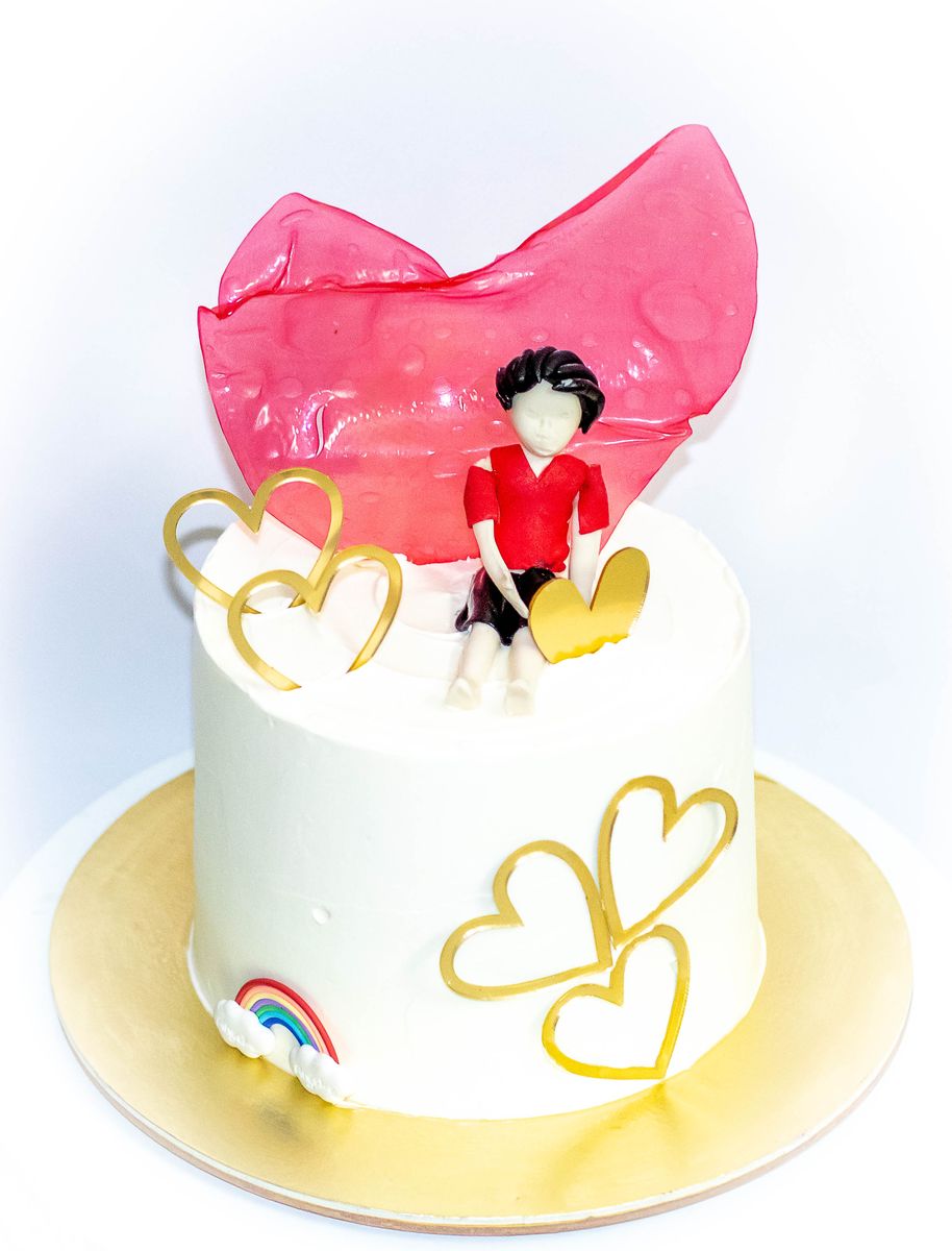 Creamy Delight Cake Creation