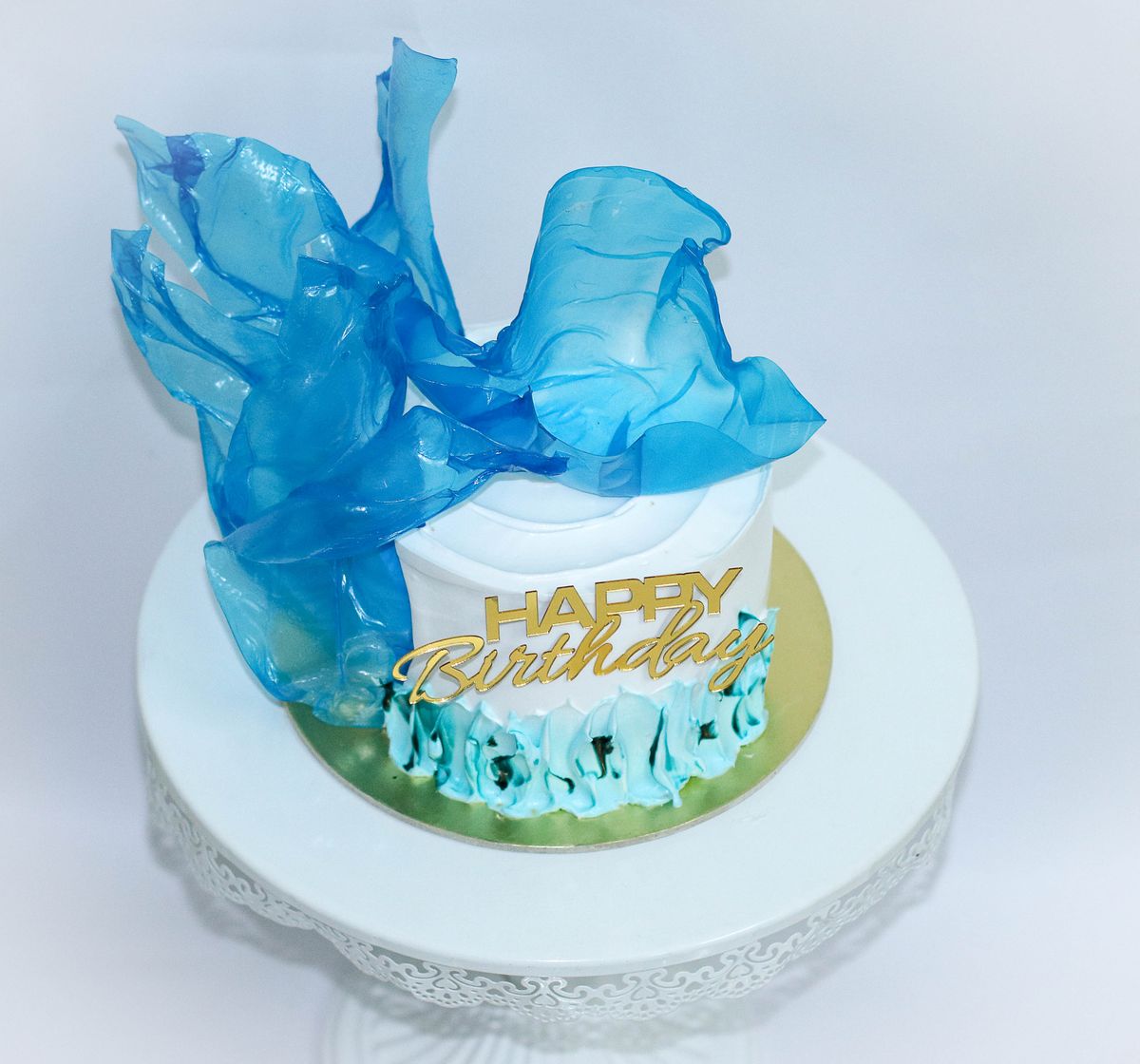 Creamy Delight Cake Creation