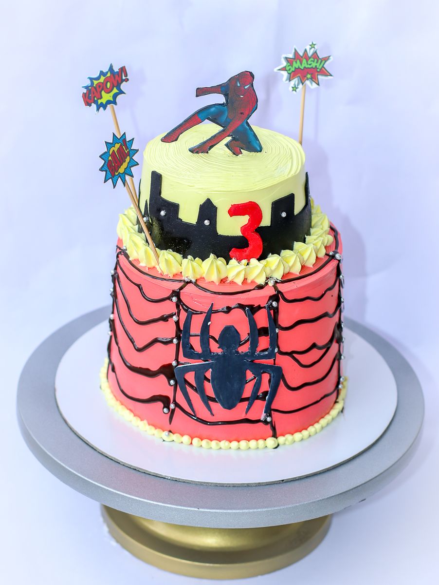 Creamy Delight Cake Creation