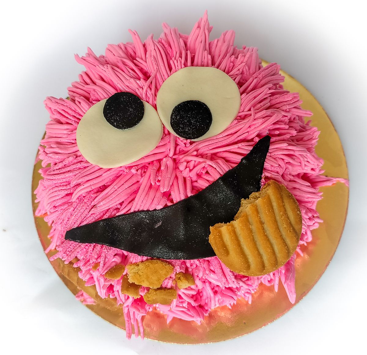 Creamy Delight Cake Creation