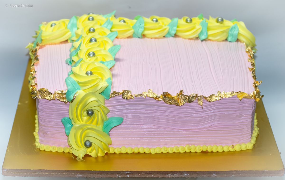 Creamy Delight Cake Creation