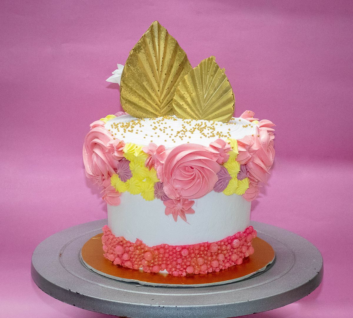Creamy Delight Cake Creation