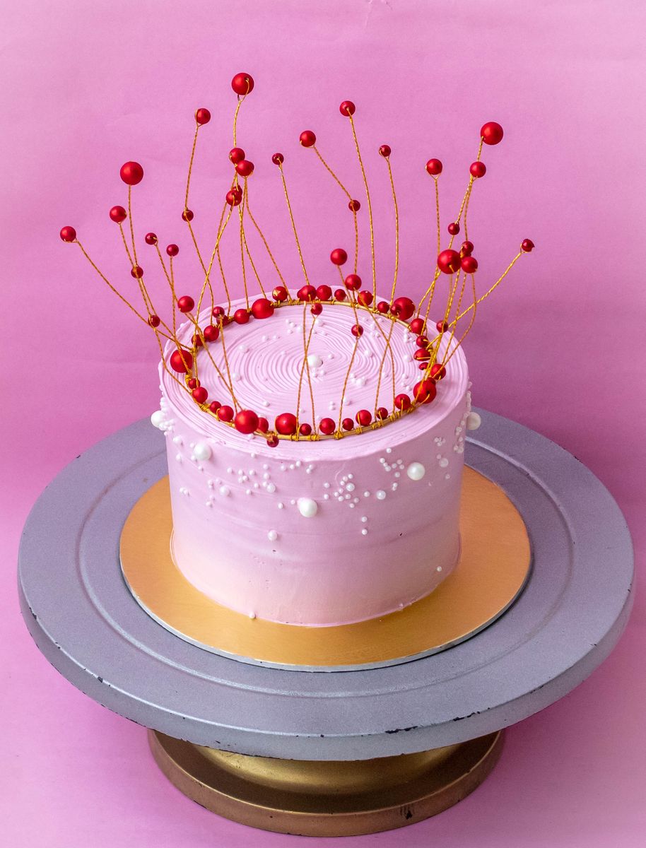 Creamy Delight Cake Creation