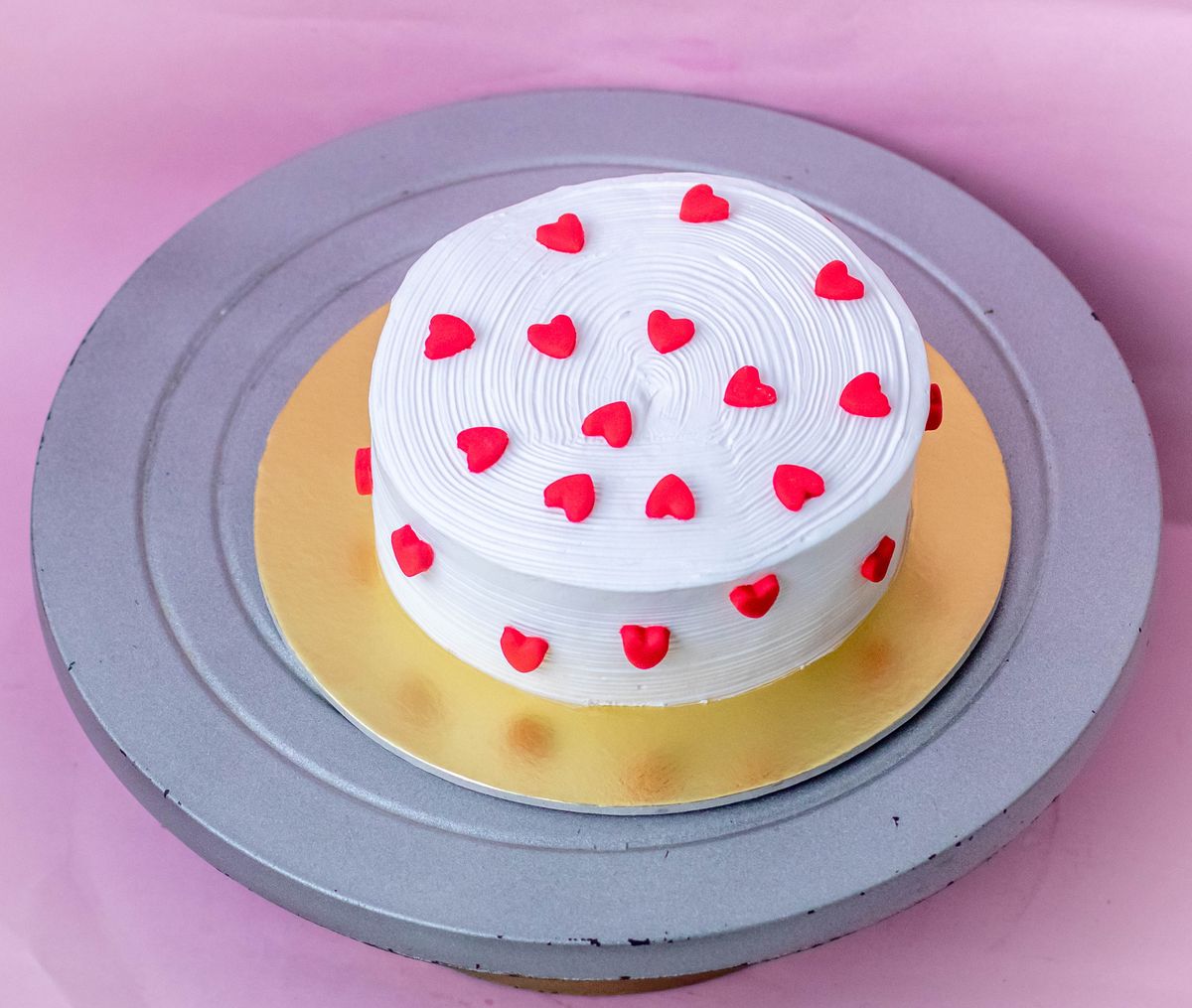 Creamy Delight Cake Creation