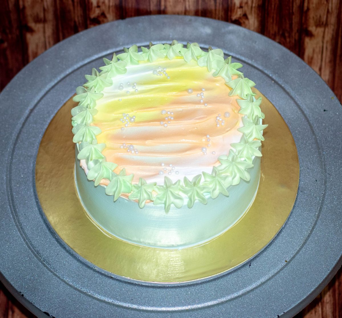 Creamy Delight Cake Creation