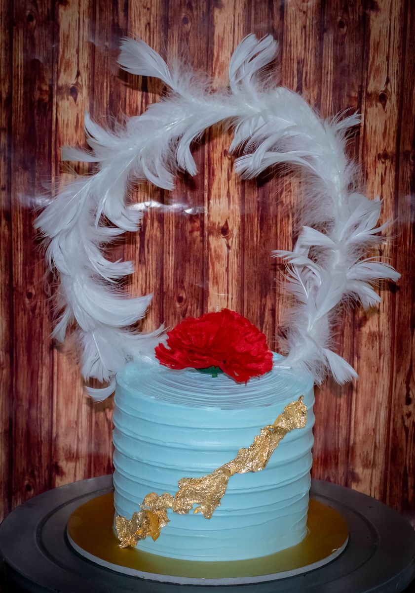 Creamy Delight Cake Creation