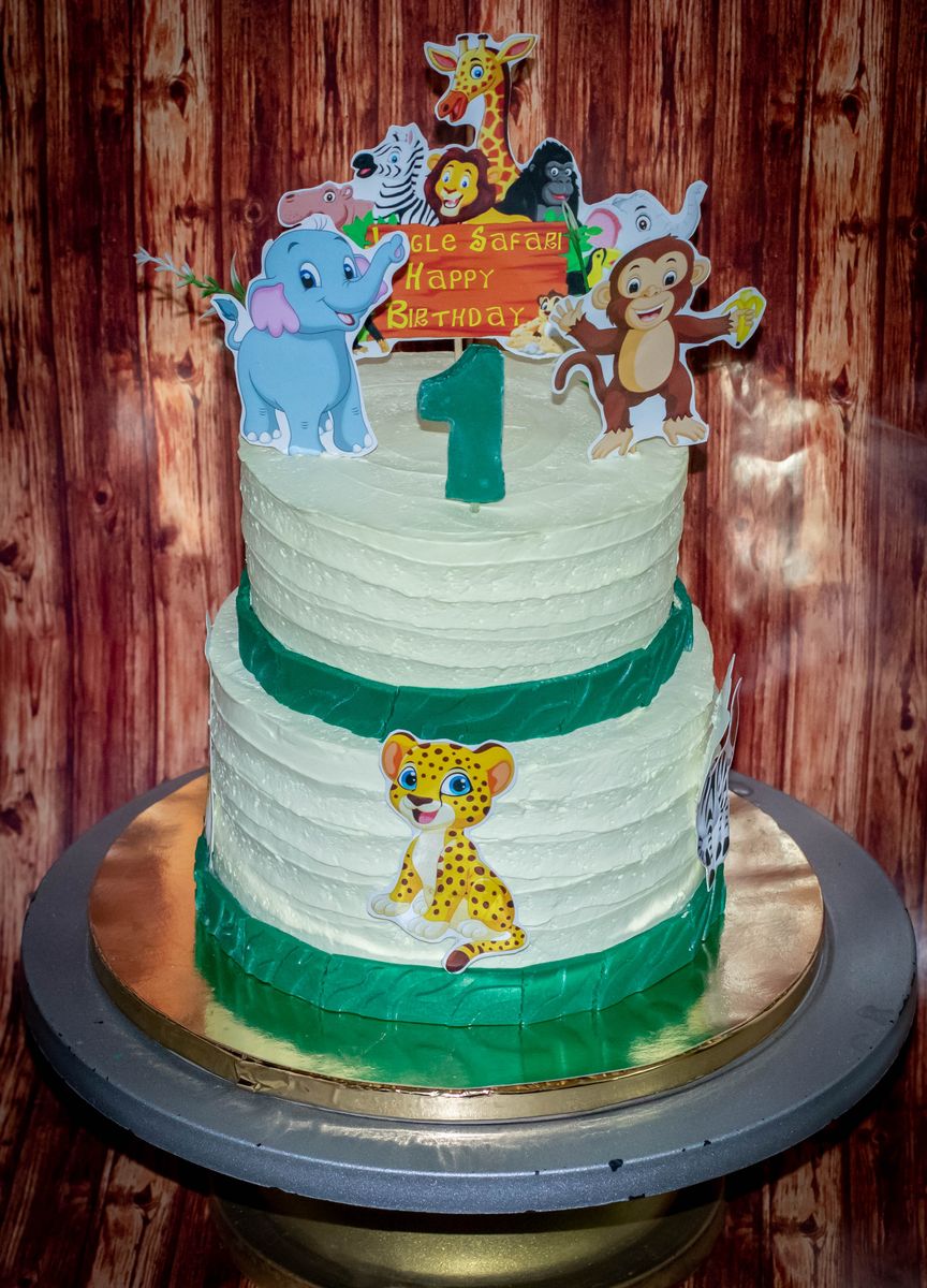 Creamy Delight Cake Creation