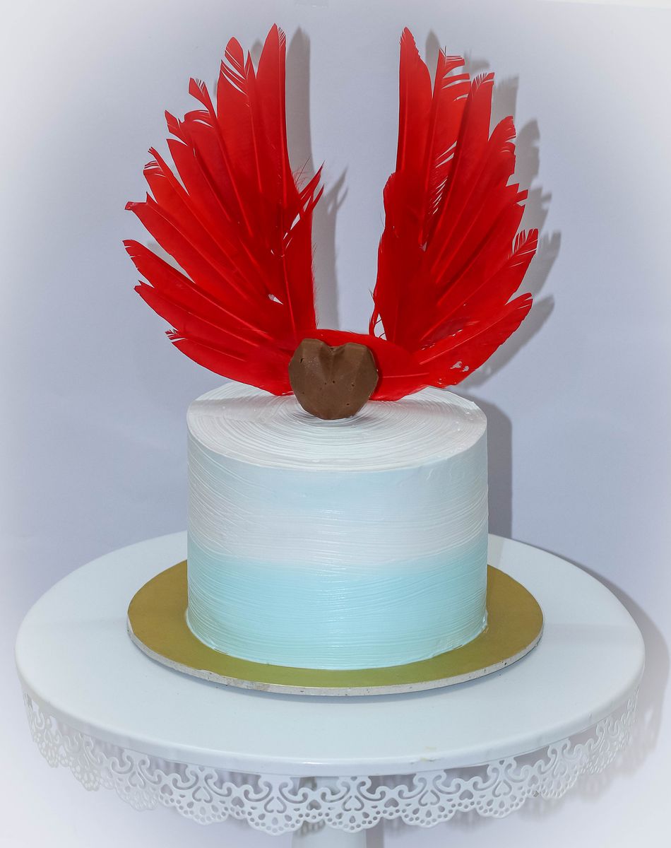Creamy Delight Cake Creation