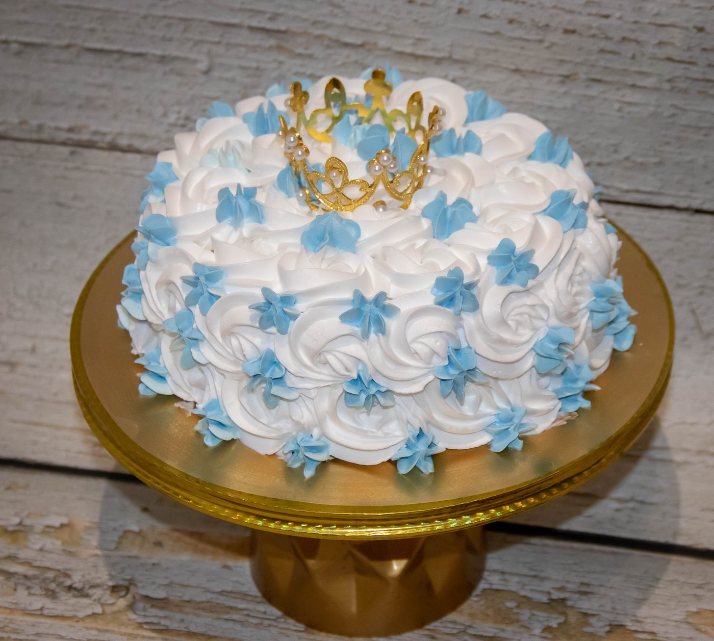 Blue Blossom Crown Cake