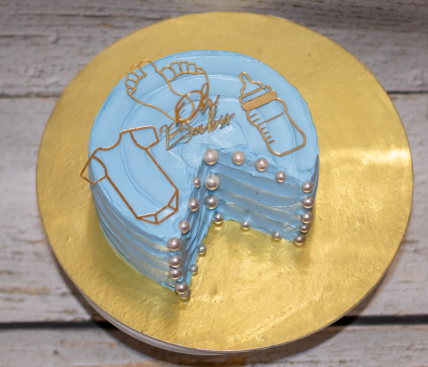 Oh Baby Reveal Cake
