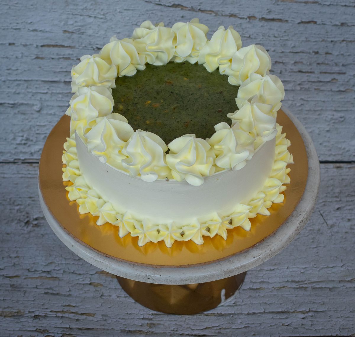 Creamy Delight Cake Creation
