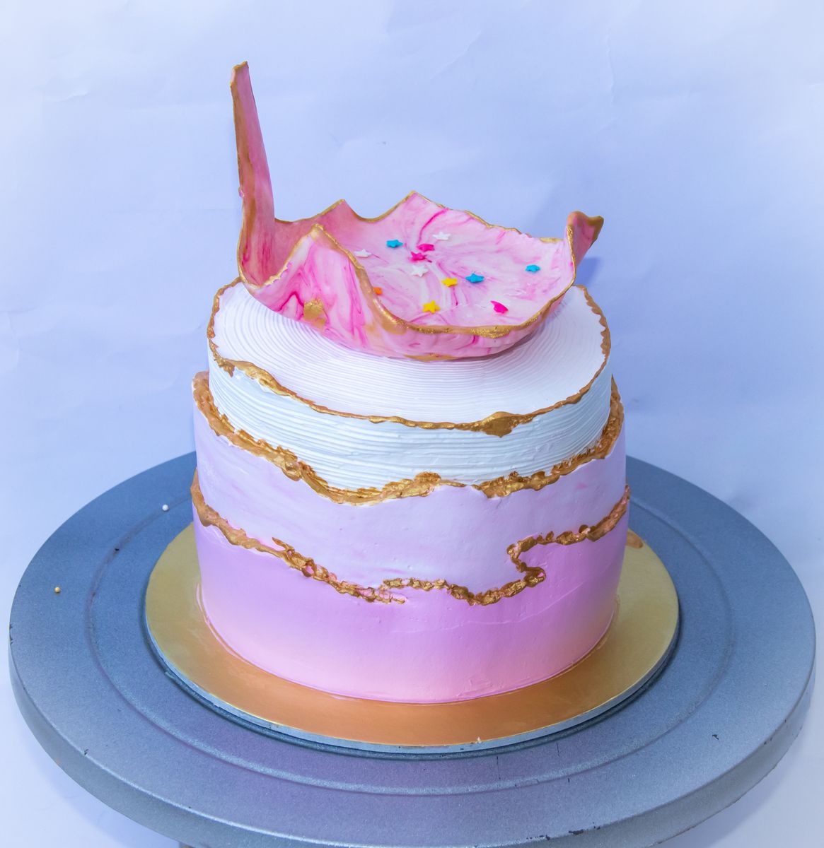 Creamy Delight Cake Creation